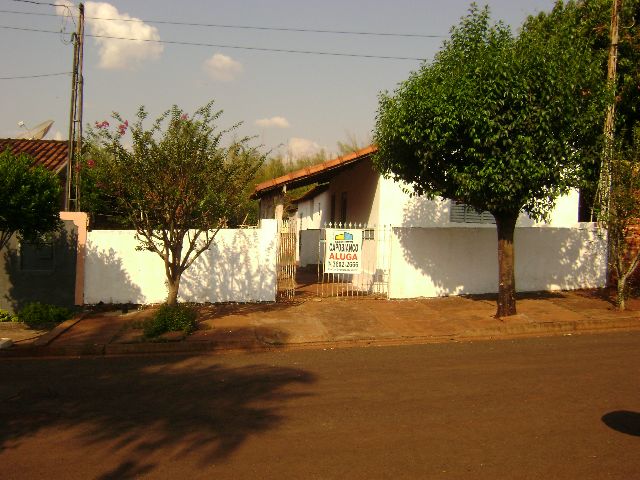 Casa à Aluguel no bairro Pouso Alegre de Baixo em Jaú imagem 1
