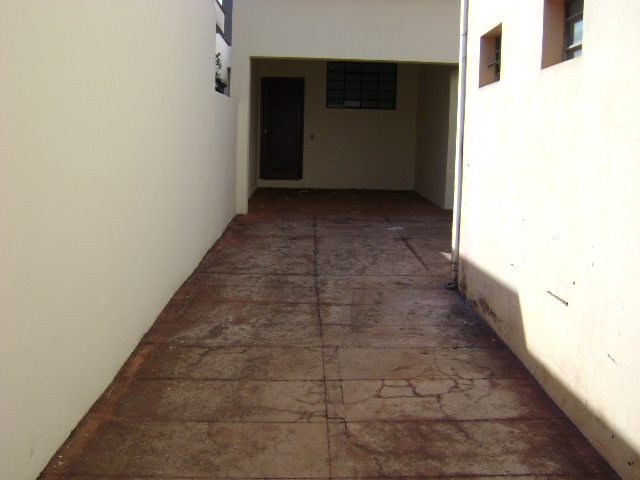 Casa à Aluguel no bairro Centro em Jaú imagem 1