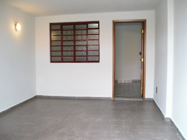 Casa à Aluguel no bairro Vila Sampaio em Jaú imagem 2