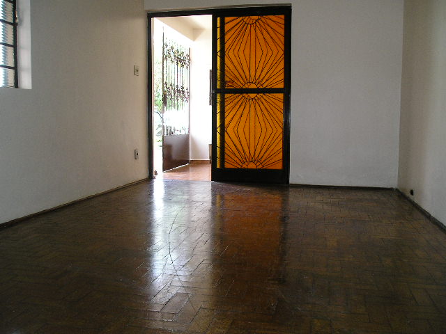 Casa à Aluguel no bairro Vila XV em Jaú imagem 3