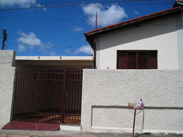 Casa à Aluguel no bairro Jardim Santo Antonio em Jaú imagem 0