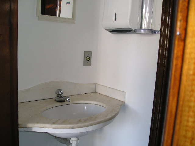 Sala Comercial à Aluguel no bairro Centro em Jaú imagem 3