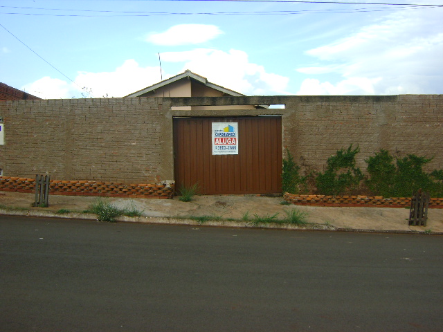 Casa à Aluguel no bairro Vilagio Di Roma em Jaú imagem 1