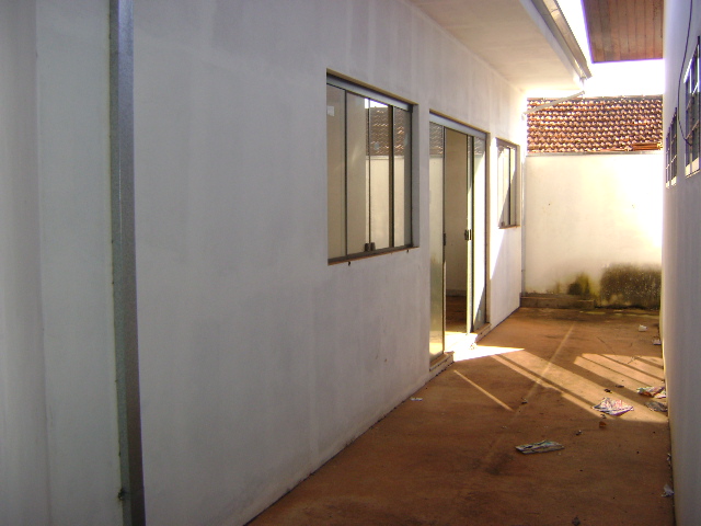 Salão à Aluguel no bairro Centro em Bariri imagem 2