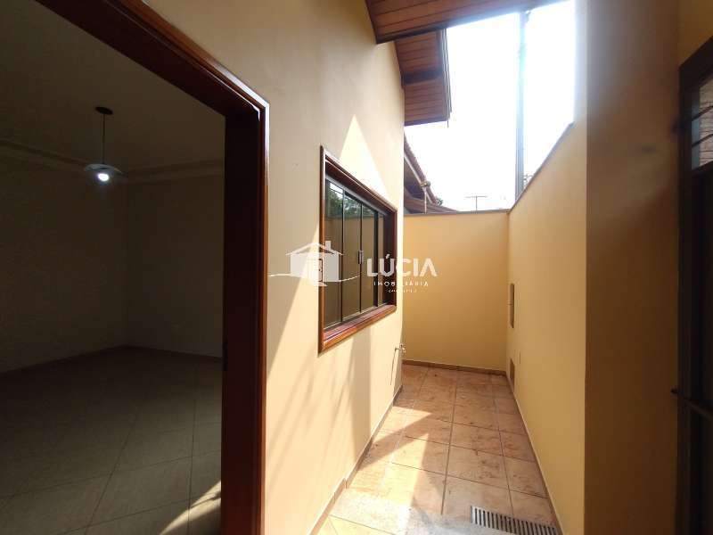 Casa à Aluguel no bairro Jardim Itamaraty em Jaú imagem 2