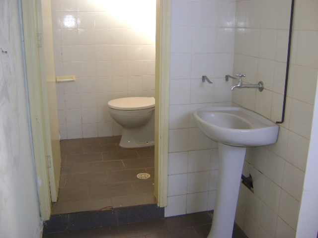 Salão à Aluguel no bairro Centro em Guarapuã imagem 4