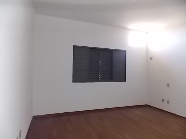 Sala Comercial à Aluguel no bairro Centro em Jaú imagem 8