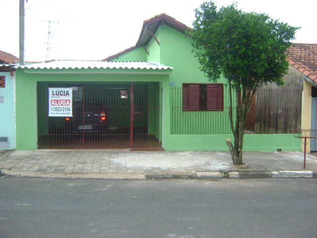 Casa à Aluguel no bairro Jardim Arco Iris em Dois Córregos imagem 0
