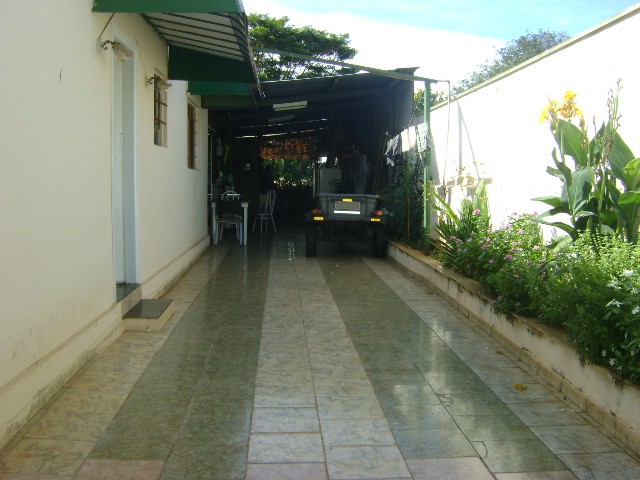 Casa à Aluguel no bairro Vila Brasil em Jaú imagem 1