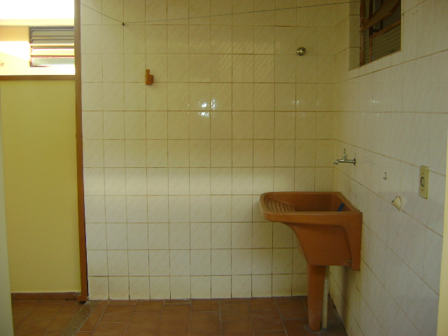 Casa à Aluguel no bairro Vila Assis em Jaú imagem 8
