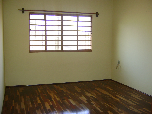 Casa à Aluguel no bairro Vila Assis em Jaú imagem 2