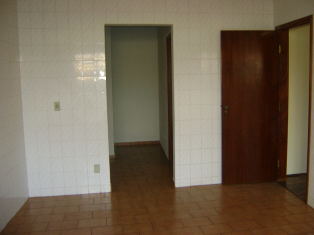 Casa à Aluguel no bairro Vila Assis em Jaú imagem 4