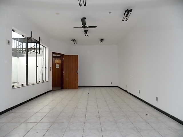 Sala Comercial à Aluguel no bairro Centro em Jaú imagem 4