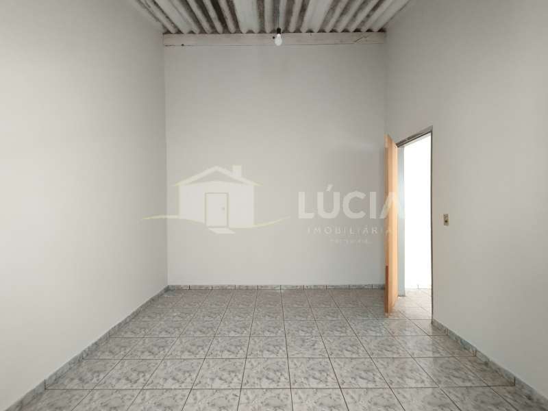 Casa à Aluguel no bairro Pouso Alegre de Baixo em Jaú imagem 1