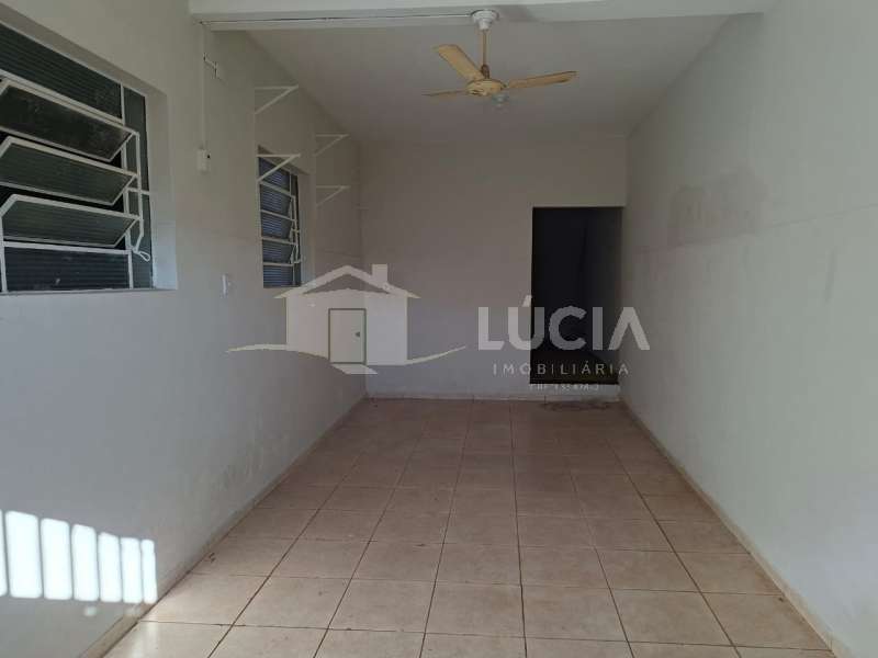 Casa à Aluguel no bairro Jardim Santa Helena em Jaú imagem 0