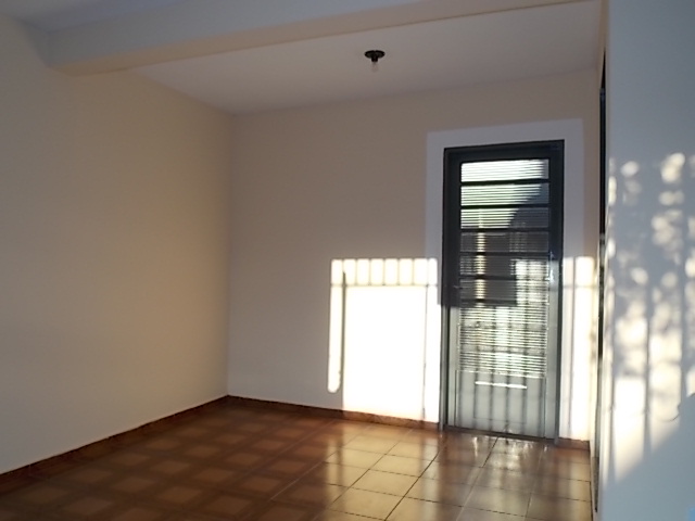 Casa à Aluguel no bairro Jardim Sanzovo em Jaú imagem 2