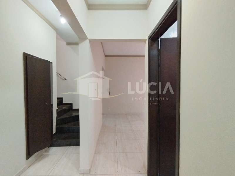 Casa à Aluguel no bairro Vila Assis em Jaú imagem 1