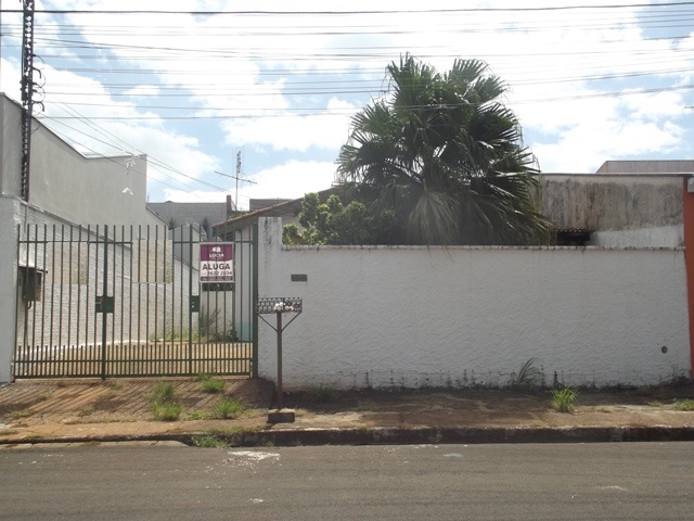 Casa à Aluguel no bairro Jardim Rosa Branca em Jaú imagem 0