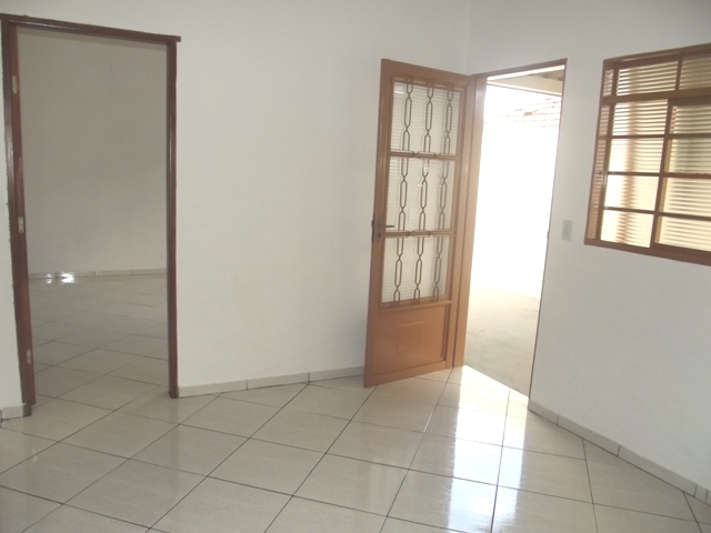 Casa à Aluguel no bairro Jd. Bela Vista I em Dois Córregos imagem 2