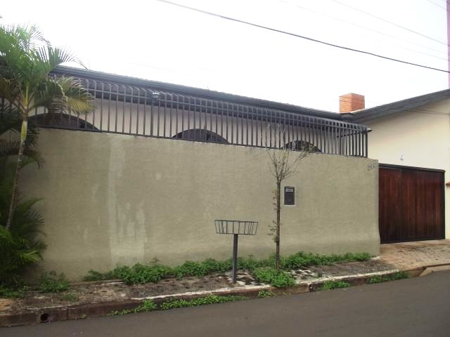 Casa à Venda no bairro Centro em Jaú imagem 1
