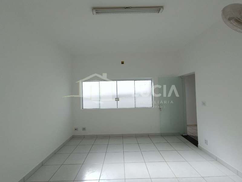 Salas Comerciais à Aluguel no bairro Centro em Jaú imagem 3