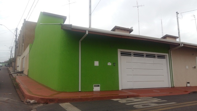 Casa à Aluguel no bairro Vila Ivan em Jaú imagem 1