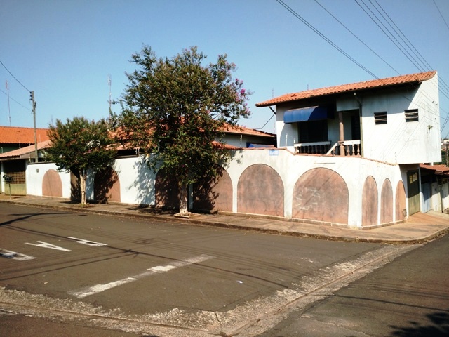 Casa à Venda no bairro Jardim Brasil em Barra Bonita imagem 0