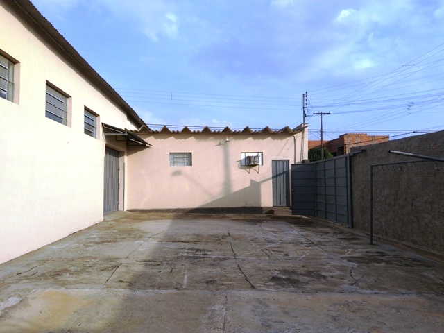 Barracão à Aluguel no bairro Centro em Mineiros do Tietê imagem 3