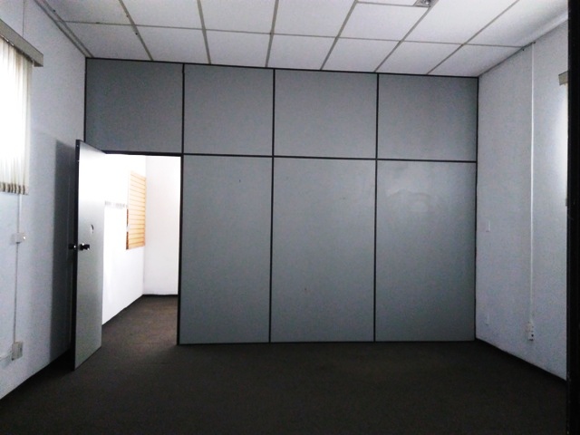 Barracão à Aluguel no bairro Centro em Mineiros do Tietê imagem 7