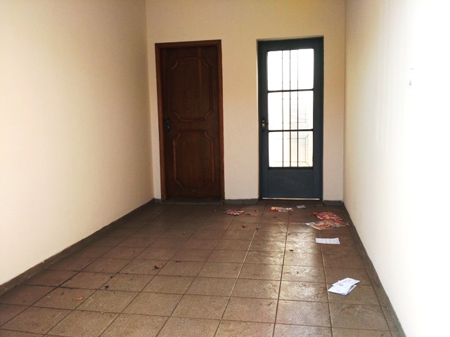 Casa à Aluguel no bairro Vila Industrial em Jaú imagem 1