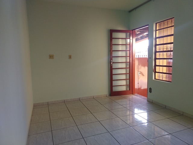 Casa à Aluguel no bairro Vila Industrial em Jaú imagem 0