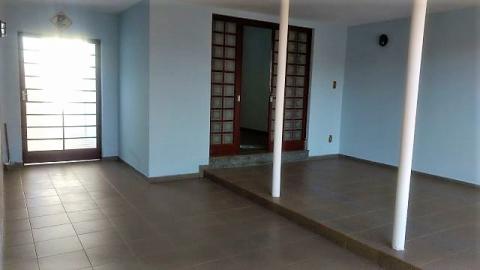 Casa Venda Vila Carvalho em Jaú