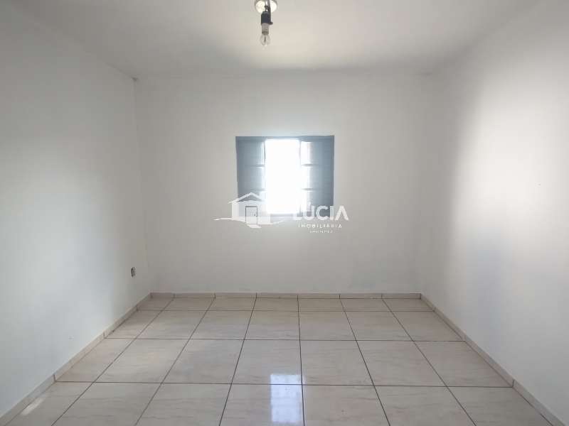Casa à Aluguel no bairro Jardim Conde do Pinhal 2 em Jaú imagem 4