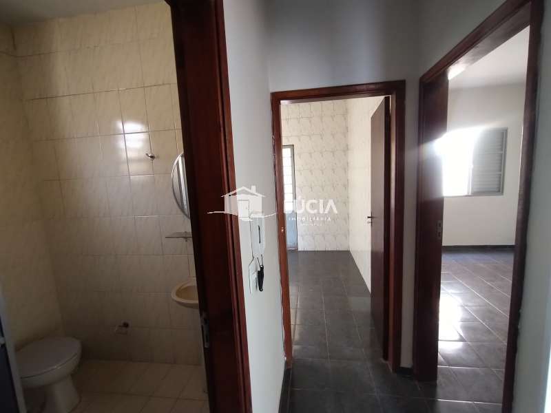 Casa à Aluguel no bairro Jardim Ferreira Dias em Jaú imagem 1