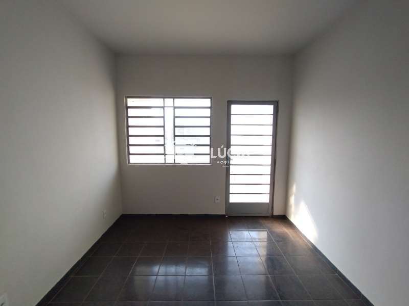 Casa à Aluguel no bairro Jardim Ferreira Dias em Jaú imagem 0