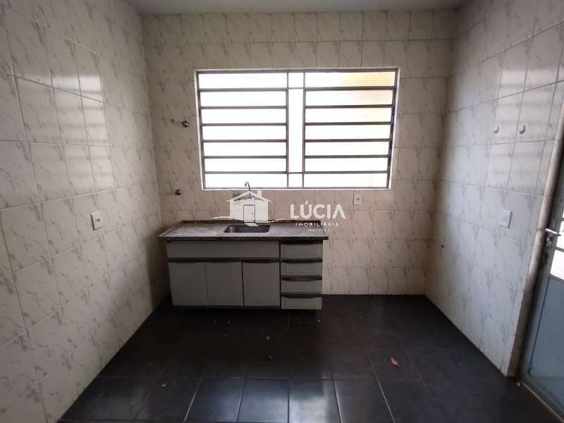 Casa à Aluguel no bairro Jardim Ferreira Dias em Jaú imagem 4