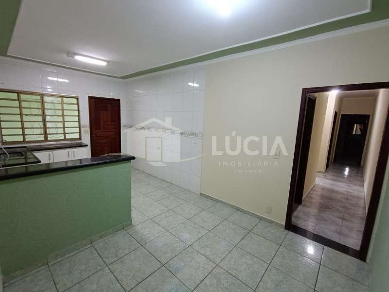 Casa à Aluguel no bairro Jardim Sanzovo em Jaú imagem 2