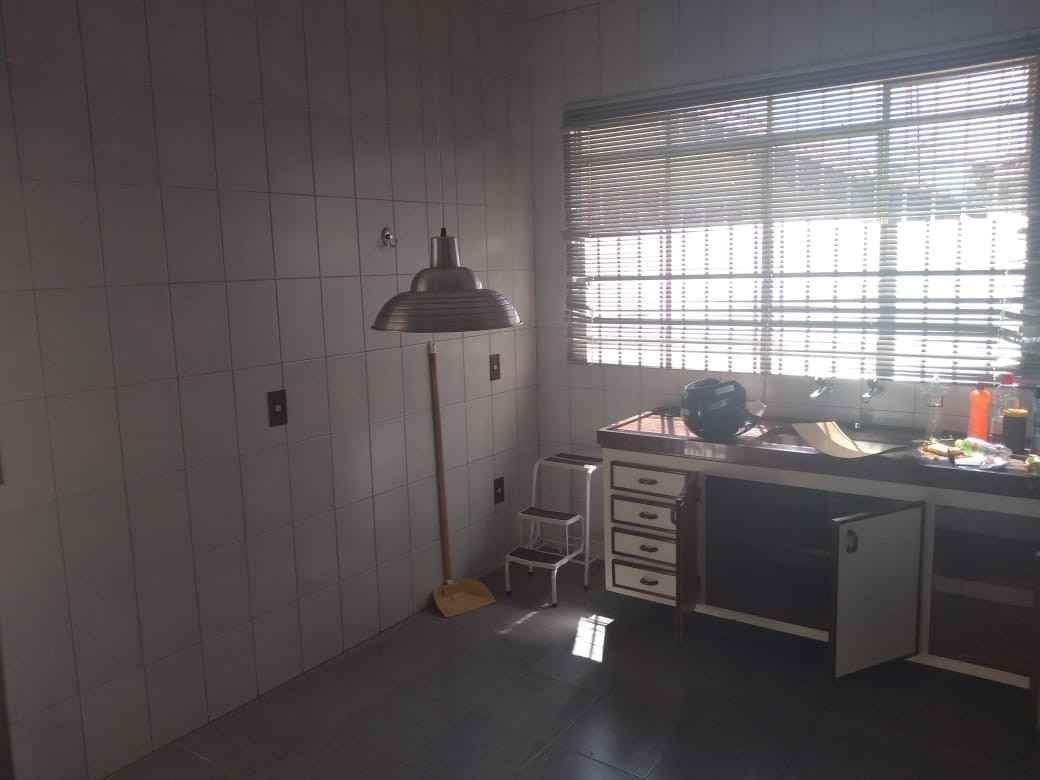 Casa à Aluguel no bairro Centro em Jaú imagem 4