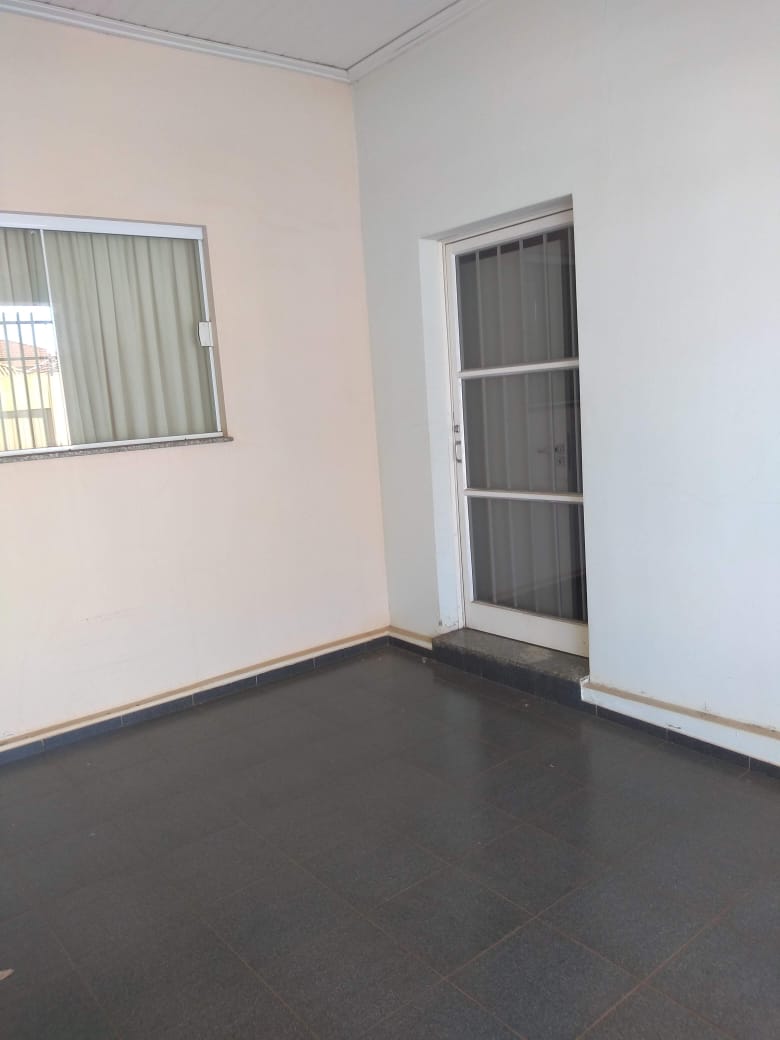 Casa à Aluguel no bairro Centro em Jaú imagem 1