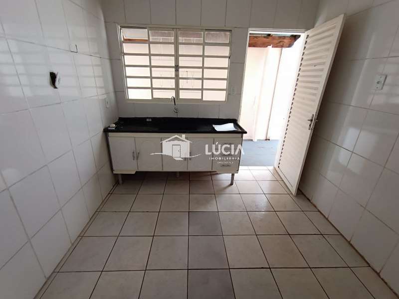 Casa à Aluguel no bairro Jardim Concha de Ouro em Jaú imagem 4