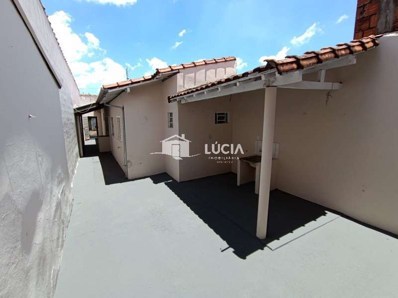 Casa à Aluguel no bairro Jardim Concha de Ouro em Jaú imagem 3