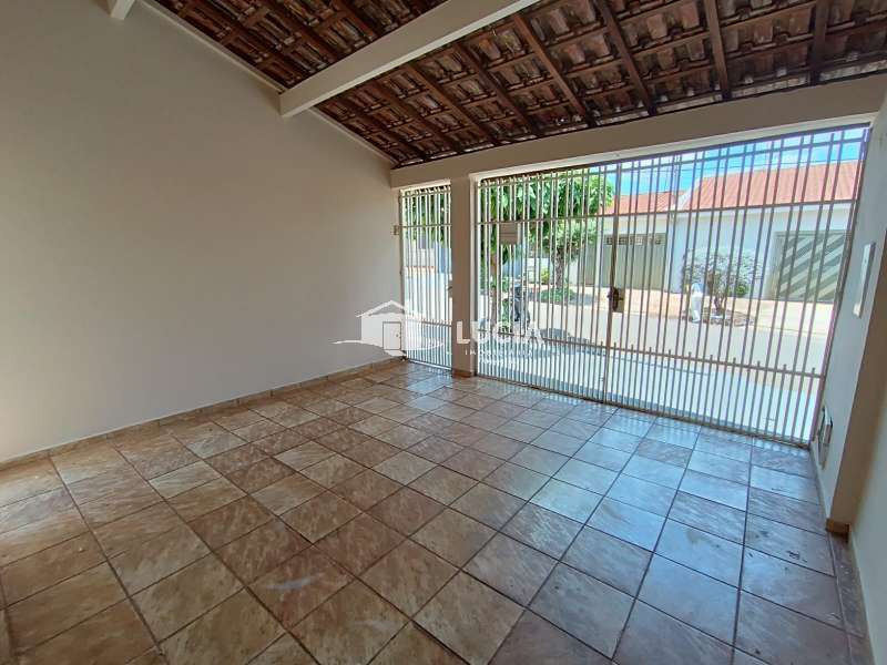 Casa à Aluguel no bairro Jardim Concha de Ouro em Jaú imagem 0