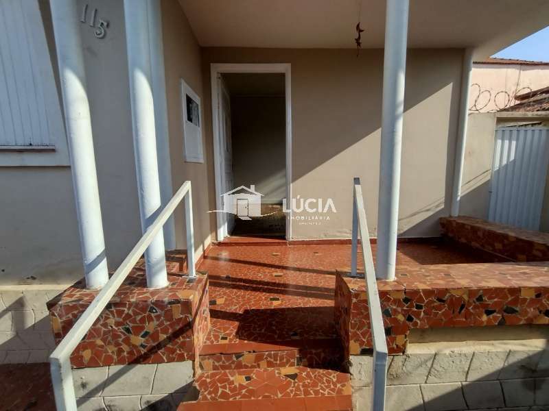 Casa à Aluguel no bairro Jardim Santo Antonio em Jaú imagem 1