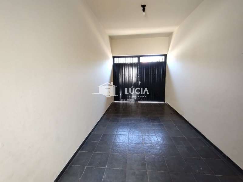 Casa à Aluguel no bairro Centro em Jaú imagem 0