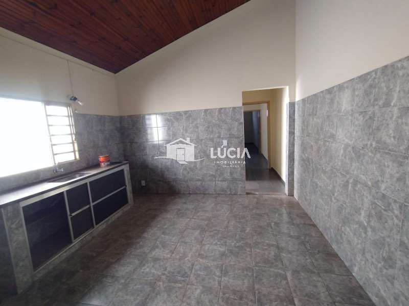 Casa à Aluguel no bairro Centro em Jaú imagem 4