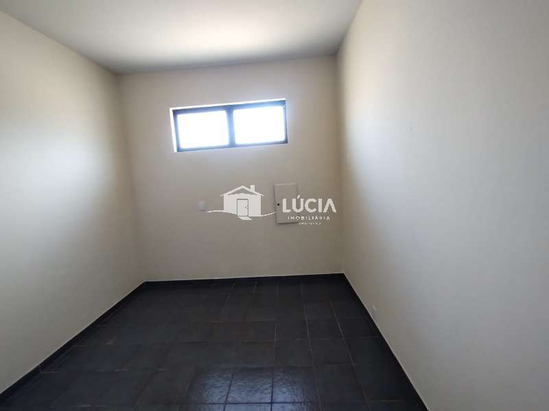 Casa à Aluguel no bairro Centro em Jaú imagem 3