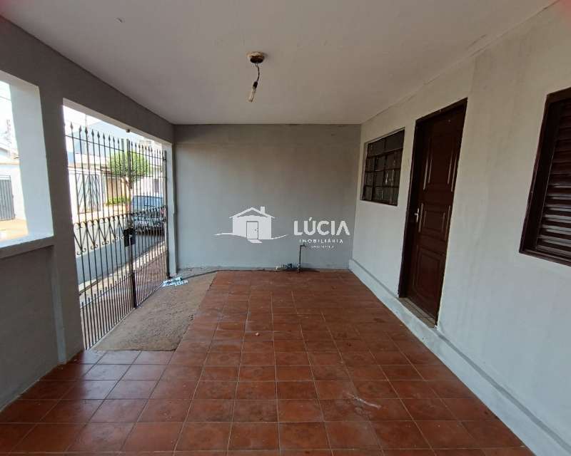 Casa à Aluguel no bairro Jardim Alvorada em Jaú imagem 0
