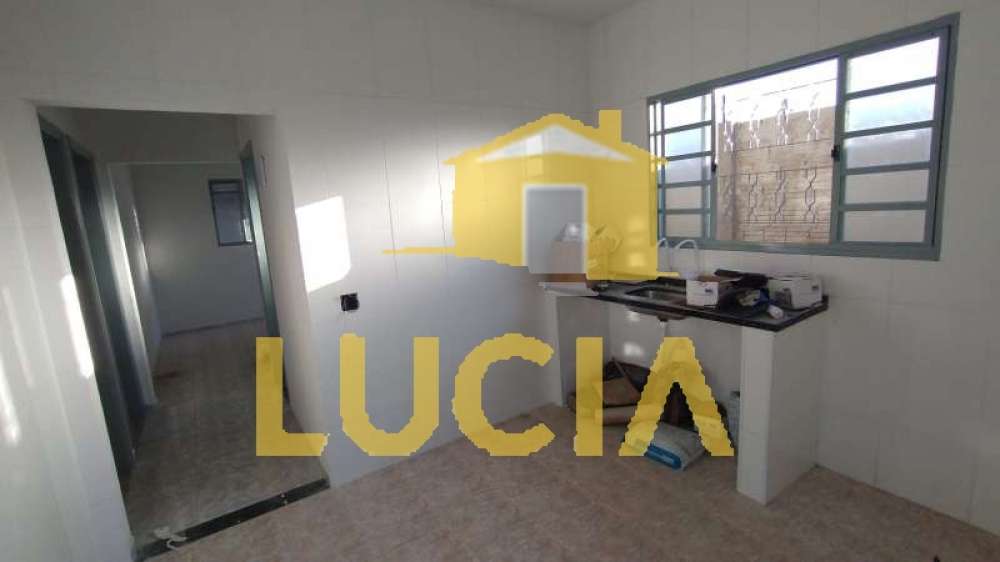 Casa à Aluguel no bairro Centro em Mineiros do Tietê imagem 8