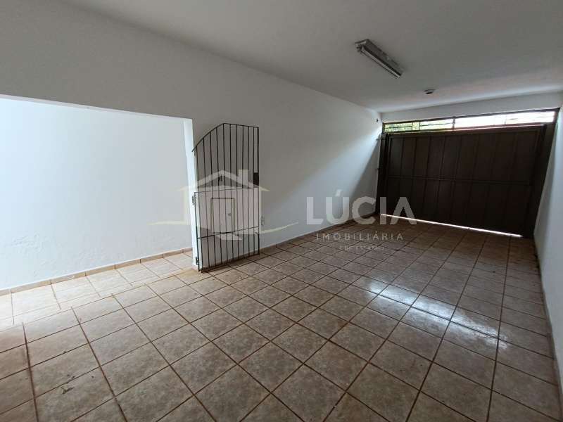 Casa à Aluguel no bairro Vila Maria em Jaú imagem 1