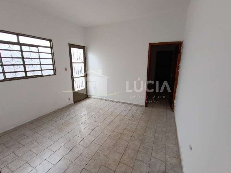 Casa à Aluguel no bairro Vila Maria em Jaú imagem 5